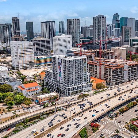 Appartamento Modern Unit Mins From Brickell With Free Parking Miami Esterno foto