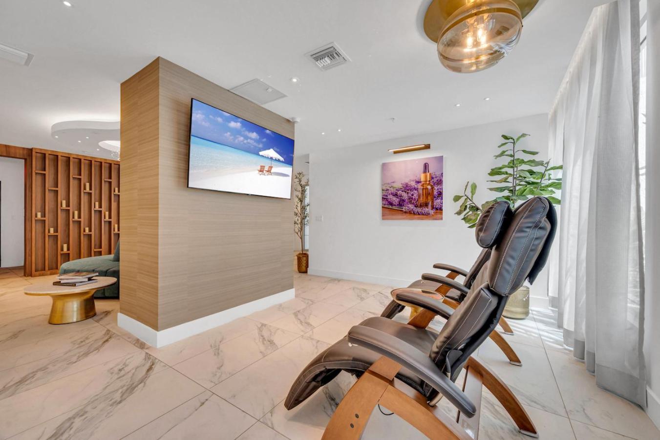 Appartamento Modern Unit Mins From Brickell With Free Parking Miami Esterno foto