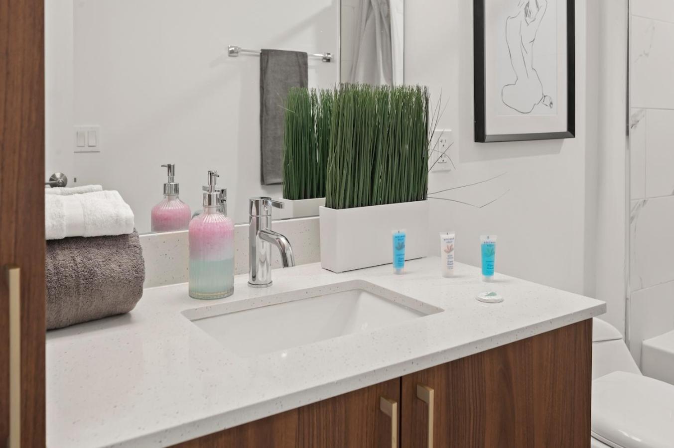 Appartamento Modern Unit Mins From Brickell With Free Parking Miami Esterno foto