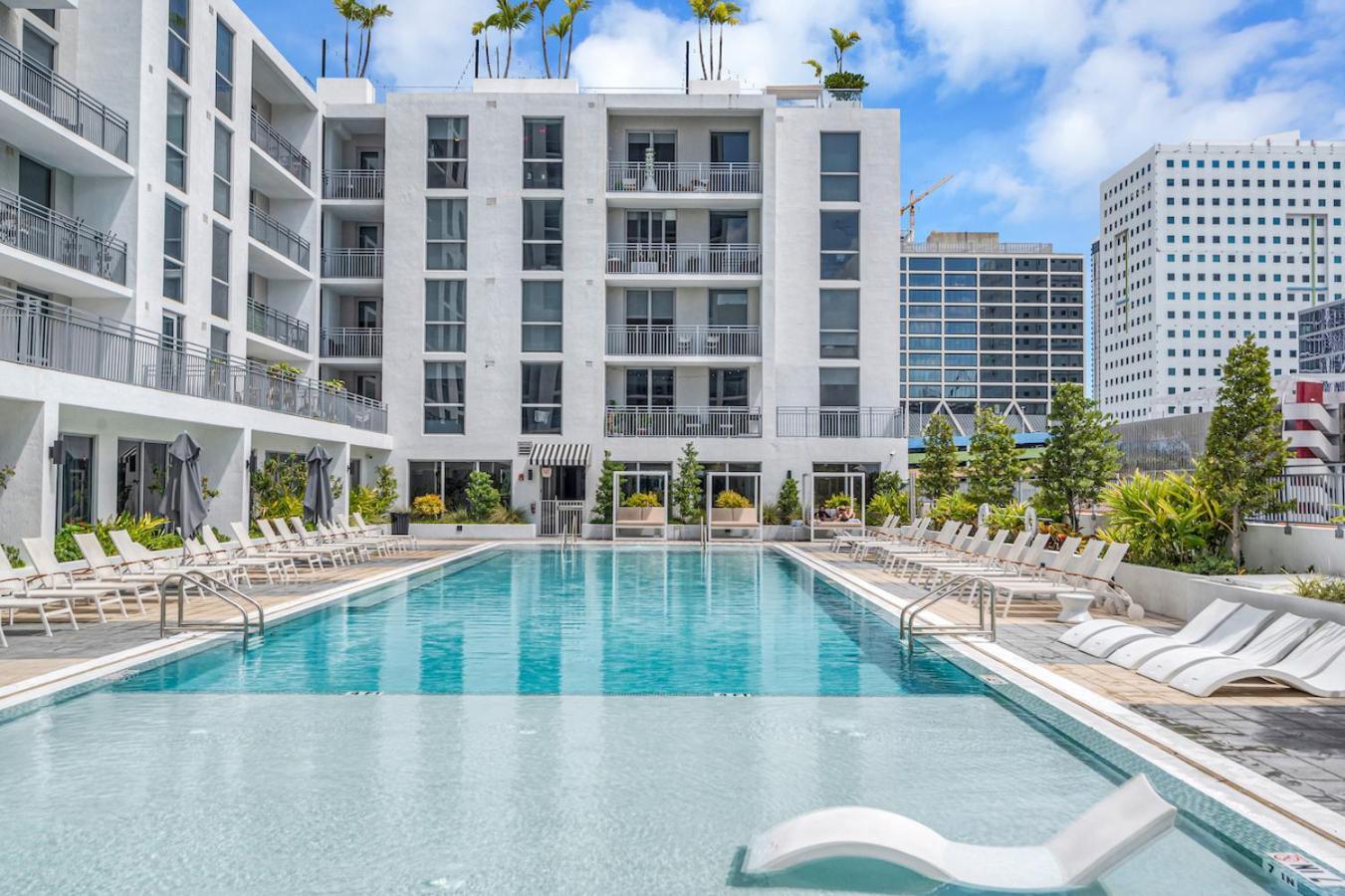 Appartamento Modern Unit Mins From Brickell With Free Parking Miami Esterno foto